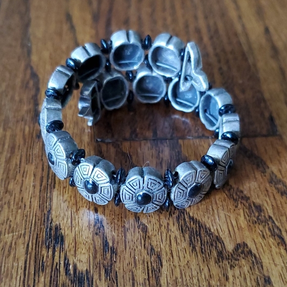 Chico's Wrap Turtle Bracelet - Picture 2 of 2